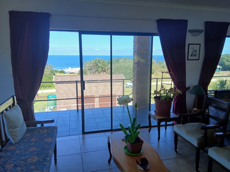 4 Bedroom Property for Sale in Marshstrand Eastern Cape